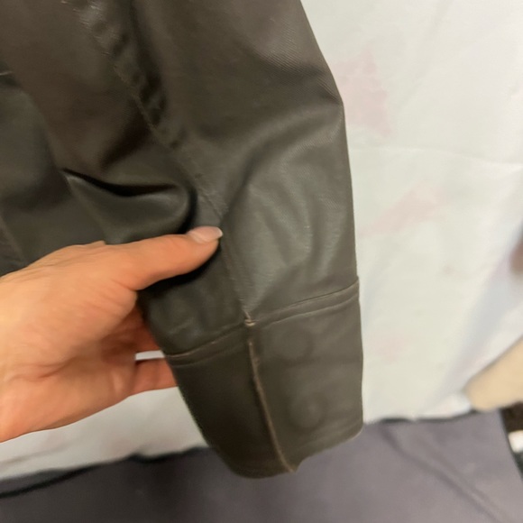 Classic m0851 Montreal wind and water proof jacket size S,olive colour - Picture 10 of 16